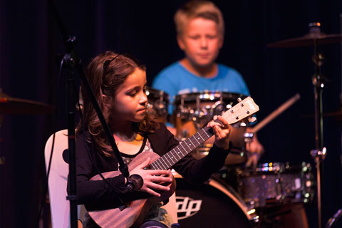 Ukulele-lessons-in-temecula